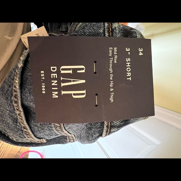 GAP 34 Denim Jean Indigo Cut Offs Dark Wash 3 inch Shorts NWT - Picture 11 of 11